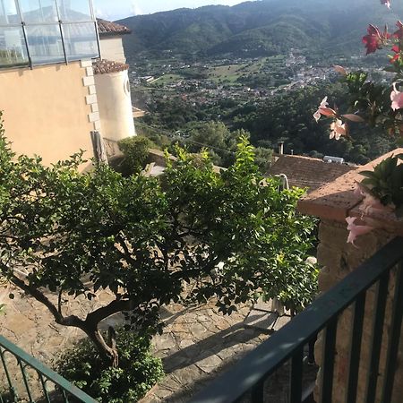 カステッラバーテ Residenza D'Epoca Tamaraアパートホテル エクステリア 写真